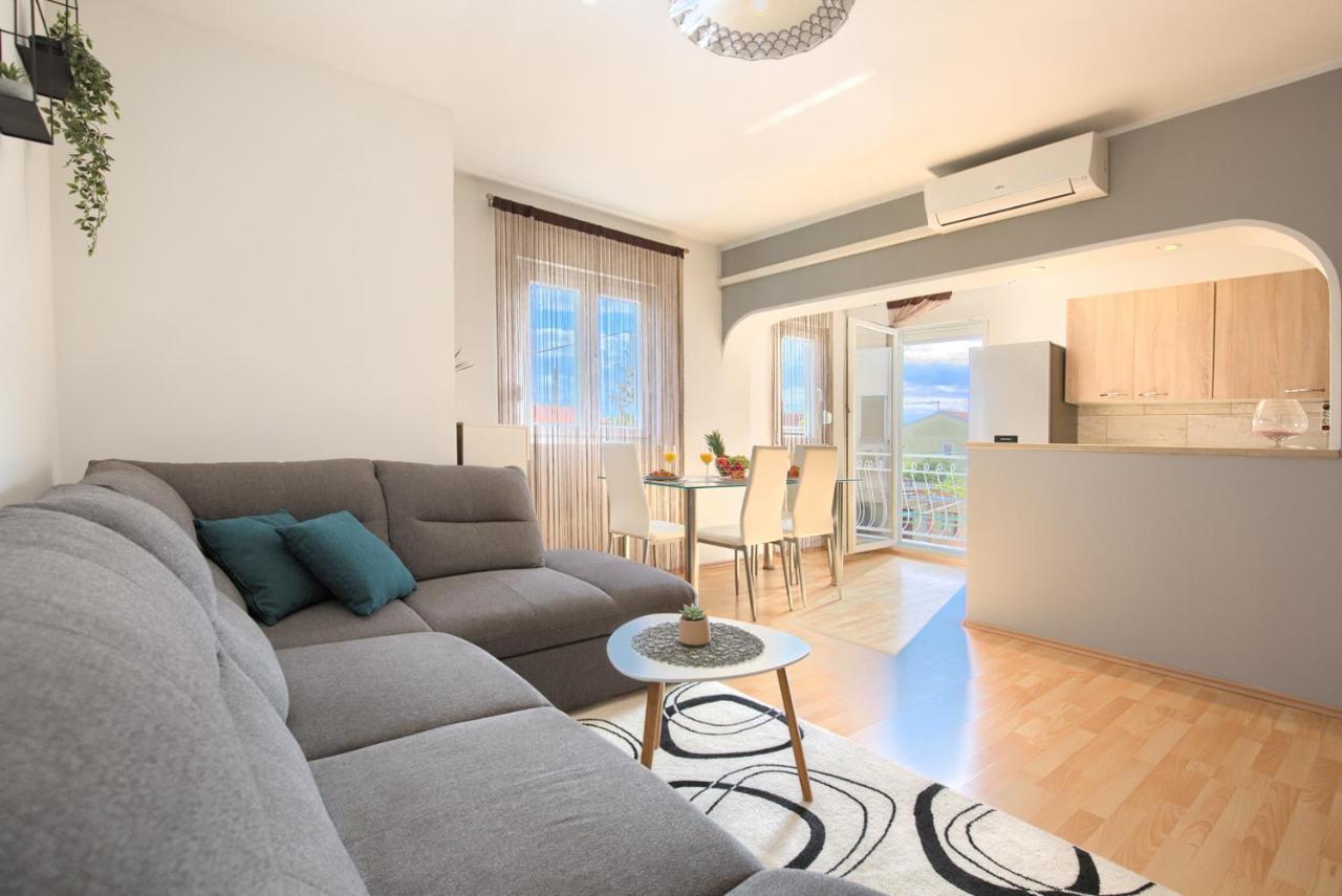 Apartman Andi Appartamento Pola Esterno foto
